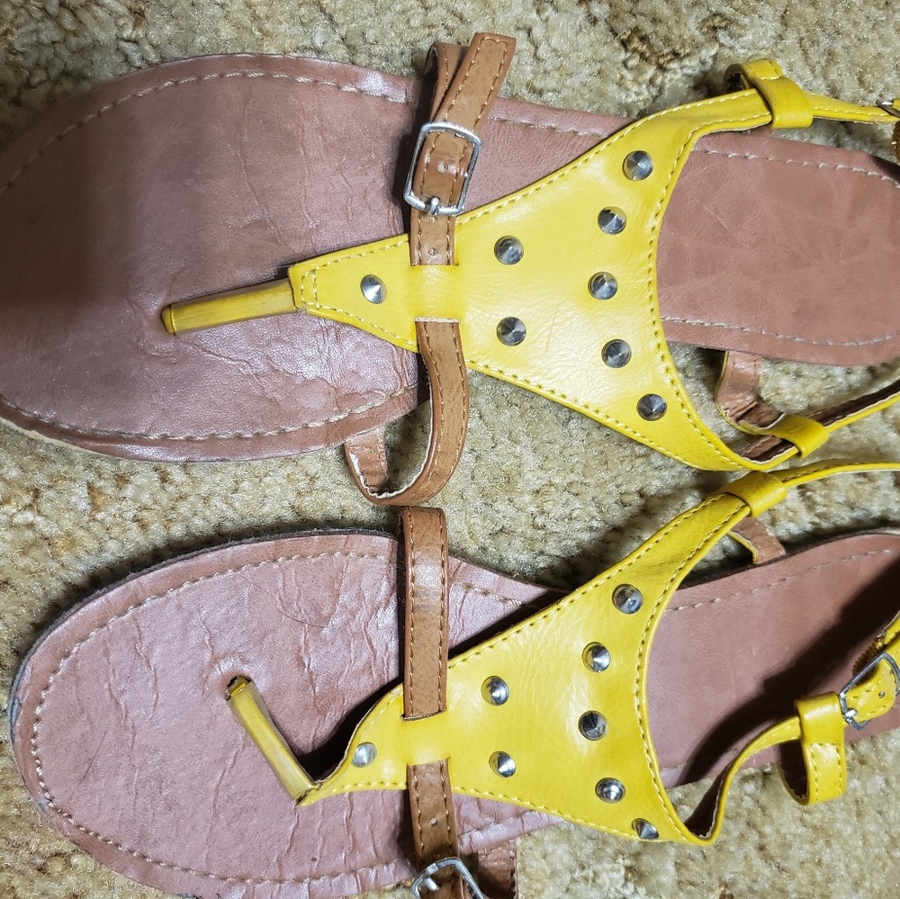 Sandal